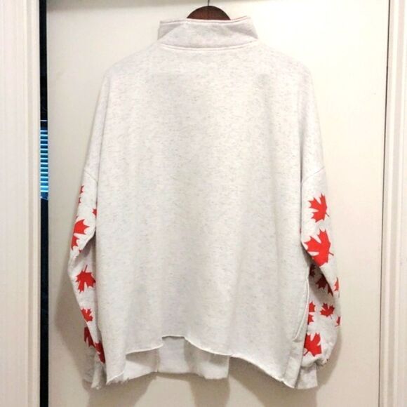 Vintage Canada Sweatshirt - Picture 9 of 10